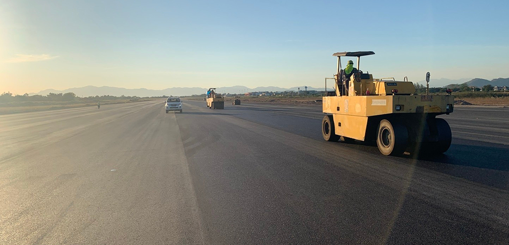 โครงการก่อสร้างต่อเติมความยาว ท่าอากาศยานแม่สอด อ.แม่สอด จ.ตาก