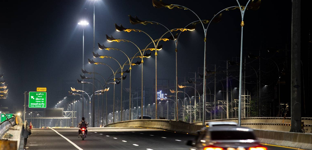  โครงการก่อสร้างทางลอดที่จุดตัดทางหลวงหมายเลข 11 กับ ทางหลวงหมายเลข 1001 (รวมสะพานข้ามแม่น้ำปิง) จ.เชียงใหม่