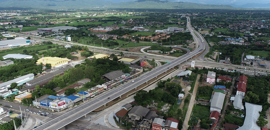  โครงการก่อสร้าง สะพานข้ามทางแยกจุดตัดทางหลวงหมายเลข 1 กับทางหลวงหมายเลข 11 (แยกเมโทรหรือแยกภาคเหนือ) จ.ลำปาง