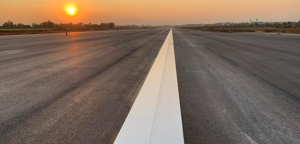  โครงการก่อสร้างต่อเติมความยาว ท่าอากาศยานแม่สอด อ.แม่สอด จ.ตาก