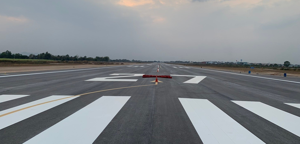  โครงการก่อสร้างต่อเติมความยาว ท่าอากาศยานแม่สอด อ.แม่สอด จ.ตาก